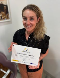 El programa europeo para la promoción del francés ha otorgado este curso el sello de calidad por el desempeño docente y del alumnado el centro educativo Ribamar
