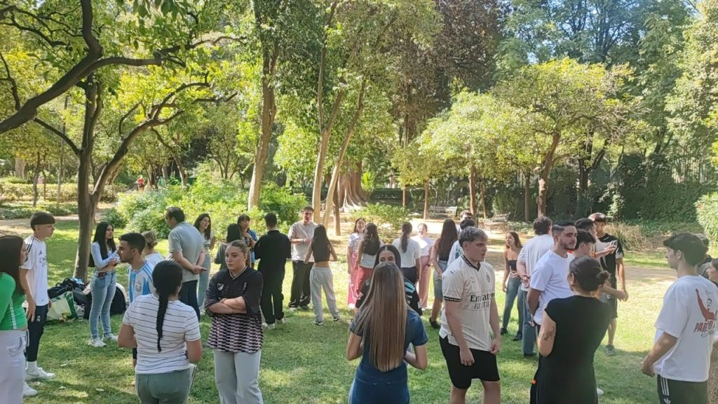 Dia Mundial del Turismo CFGS Alojamientos Turísticos Ribamar Plaza de España