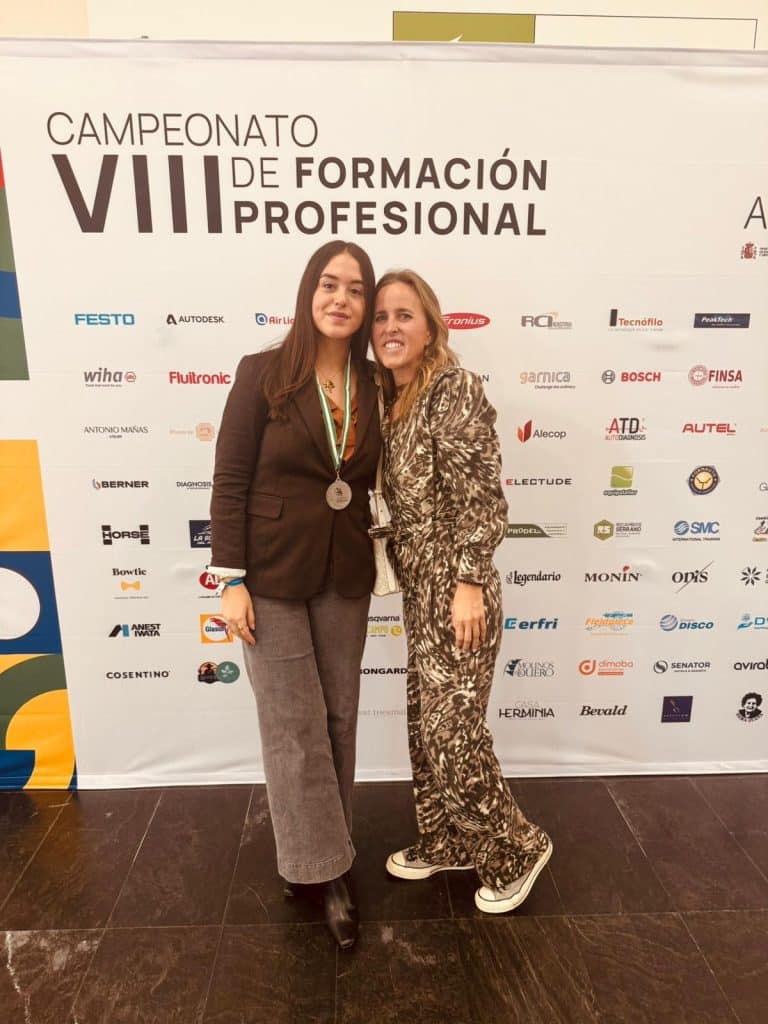 viii skills andalucia Ribamar medalla de plata alojamientos y farmacia sevilla FP