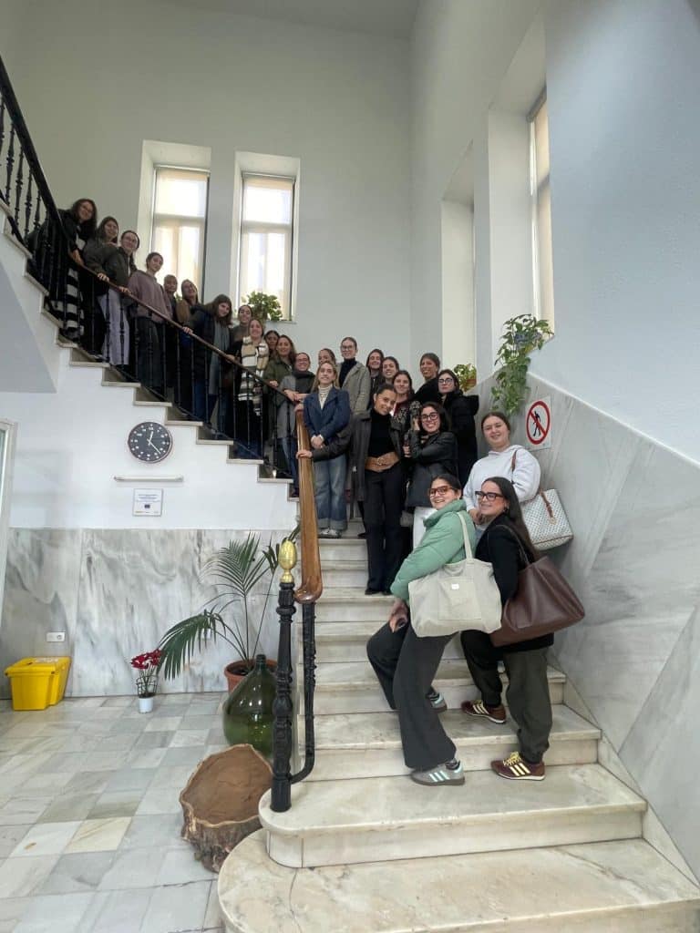 Dia Internacional de la Mujer y la Nina en la Ciencia Ribamar ESO FP sanidad Sevilla