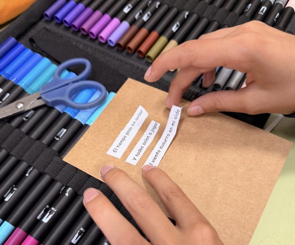 El pasado 20 de marzo, con motivo del Día de la Poesía, el centro educativo Ribamar ha realizado una iniciativa que combinó creatividad, colaboración y amor por la literatura.