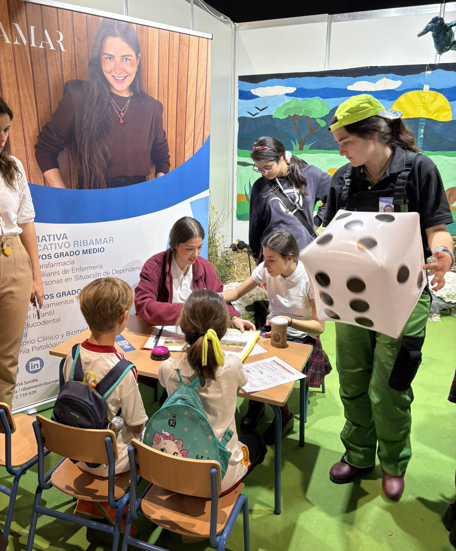 LA ECODEHESA COBRA VIDA EN LA FERIA DE LA CIENCIA DE SEVILLA CON RIBAMAR